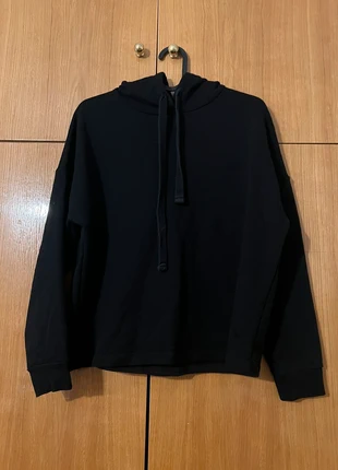 Sudadera negra, marque: Pull & Bear, état: Neuf sans étiquette, taille: XS / 34 / 6, 12,99 €, 14,34 € Protection acheteurs incluse