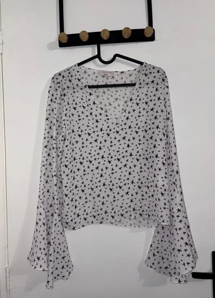 Colourful Rebel blouse met flared mouwen en sterren maat M, marque: Colourful Rebel, état: Très bon état, taille: M / 38 / 10, 13,50 €, 14,88 € Protection acheteurs incluse