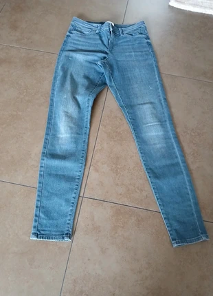 Dames spijkerbroek, marque: ONLY, état: Très bon état, taille: M / 38 / 10, 7,00 €, 8,05 € Protection acheteurs incluse