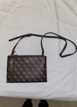 borsa a tracolla guess, brand: GUESS, condizioni: Ottime, €15.00, €16.45 include la Protezione acquisti