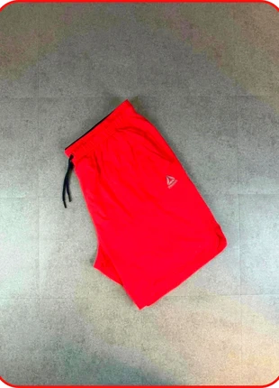 Short de sport Reebok rouge - Taille 2XL, marke: Reebok, zustand: Sehr gut, größe: XXL, 15,00 €, 16,45 € inklusive Vinted-Käuferschutz
