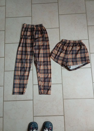 Ensemble pantalon/ short taille xs(34) 🌹, marke: Shein, zustand: Sehr gut, größe: XS / 34 / 6, 8,00 €, 9,10 € beinhaltet Vinted-Käuferschutz Pro