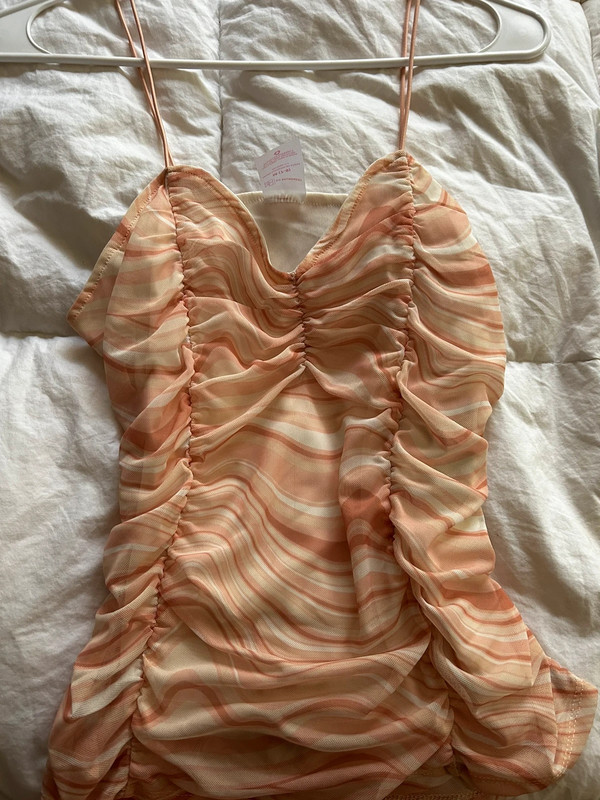 peach wavy top 1