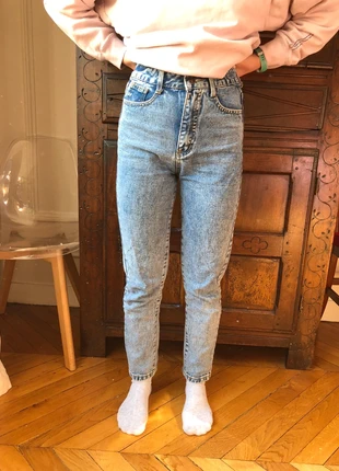 Jean slim taille haute bleu délavé Shein XS / 32, marque: Shein, état: Très bon état, taille: XS / 34 / 6, 8,00 €, 9,10 € Protection acheteurs incluse