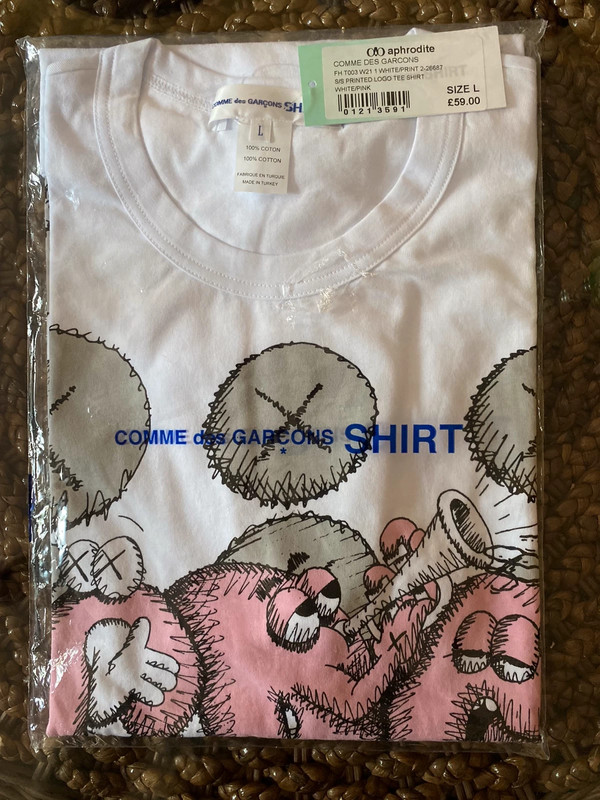 CDG Shirt x KAWS T-shirt | Vinted