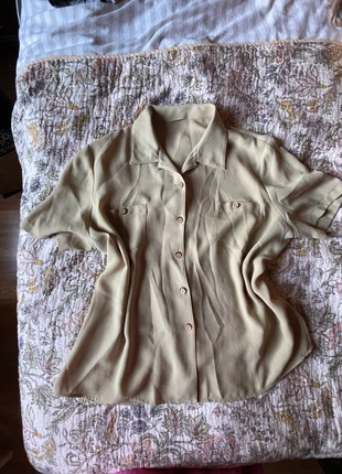 Vintage beige short sleeve shirt, brand: Vintage Dressing, condition: Good, size: L / 12, £4.00, £4.90 includes Buyer Protection