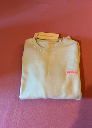 Pale yellow/green sweatshirt.NEW, brand: The lost girls, condition: New with tags, size: S / 8, £12.00, £13.30 includes Buyer Protection