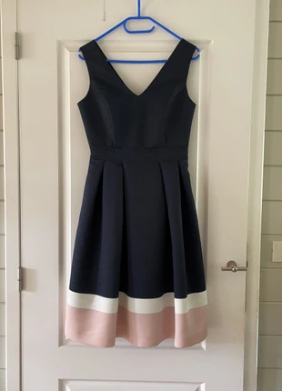 Robe col en v, marque: Yessica, état: Neuf sans étiquette, taille: S / 36 / 8, 3,00 €, 3,85 € Protection acheteurs incluse