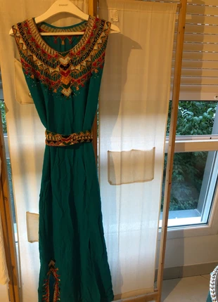 Robe berbère/ kabyle, estado: Novo com etiquetas, tamanho: L / 40 / 12, €14.00, €15.40 inclui Proteção do Comprador