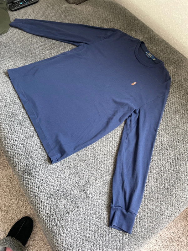 Long sleeve navy shirt 2