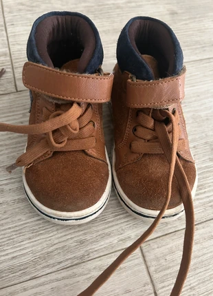 Chaussure marche, marca: Gémo, estado: Muito bom, tamanho: 21, €2.00, €2.80 inclui Proteção do Comprador