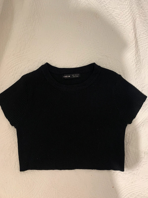 Crop top negro 1