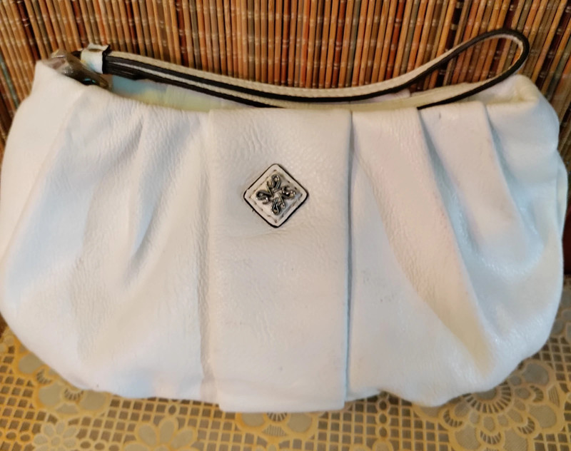 Simply Vera by Vera Wang Small White Clutch Vinted