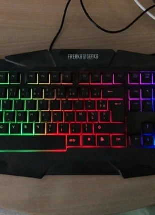 Clavier et souris , brand: freaks geeks, condizioni: Ottime, €18.00, €19.60 include la Protezione acquisti