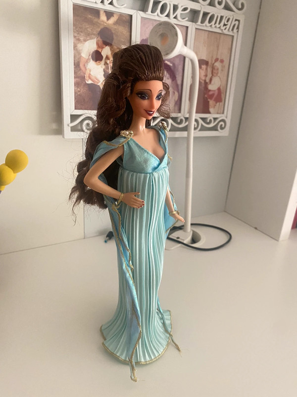 Megara 2024 disney muñeca