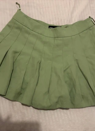 Minijupe Zara shorty, marque: Zara, état: Très bon état, taille: XS / 34 / 6, 5,00 €, 5,95 € Protection acheteurs incluse