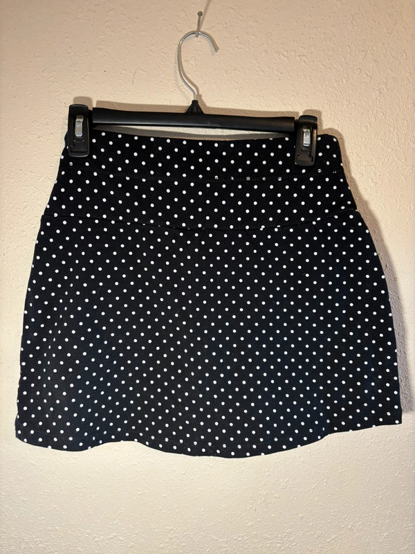 Black and white polka dot skirt 1