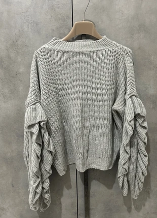 Maglione donna in filo grigio, brand: Made In Italy, condizioni: Ottime, taglia: Taglia unica, €3.99, €4.89 include la Protezione acquisti