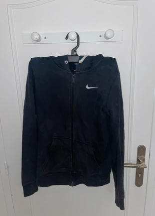 gilet nike noir feminin, marque: Nike, état: Bon état, taille: S / 36 / 8, 5,00 €, 5,95 € Protection acheteurs incluse
