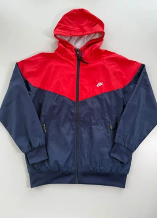 Coupe vent Nike rouge et Bleu taille M, marke: Nike, zustand: Sehr gut, größe: M, 15,90 €, 17,40 € inklusive Vinted-Käuferschutz