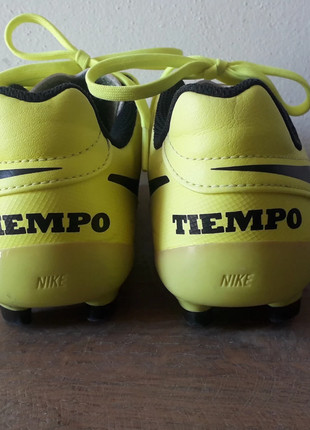 Nike tiempo clearance gialle