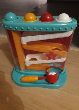 Banc à marteler 4 balles 1 marteau Battat, marke: Battat, zustand: Gut, größe: 12-18 Monate / 80, 2,50 €, 3,33 € inklusive Vinted-Käuferschutz