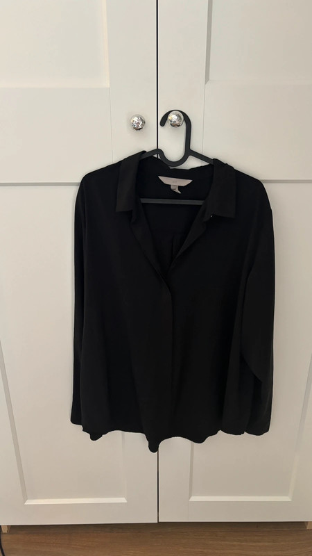 Basic zwarte blouse 1