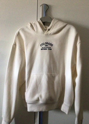 felpa bianca, marca: H&M, estado: Muy bueno, tamaño: M / 38 / 10, 13,00 €, 14,35 € Protección al comprador incluida