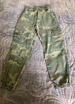 Pantalón niño Zara, marque: Zara, état: Neuf sans étiquette, taille: 10 ans / 140 cm, 6,00 €, 7,00 € Protection acheteurs incluse