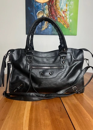 Sac à main city bag noir rétro avec bandoulière y2k style année 2000s, marque: City, état: Très bon état, 45,00 €, 47,95 € Protection acheteurs incluse