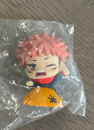 Yuji Itadori onemutan Gachapon Jujutsu Kaisen, merk: Jujutsu Kaisen, staat: Nieuw zonder prijskaartje, maat: Universeel, € 5,00, € 5,95 inclusief Kopersbescherming