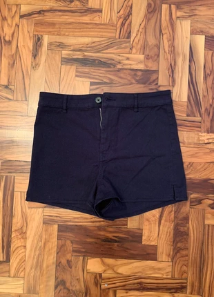 Pantaloncini Blu a vita alta H&M, taglia 42, merk: H&M, staat: Heel goed, maat: M / 38 / 10, € 4,99, € 5,94 inclusief Kopersbescherming