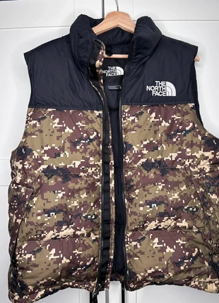 Camo North Face Puffer, brand: The North Face, condition: Very good, size: M, €50.00, €53.20 includes Buyer Protection