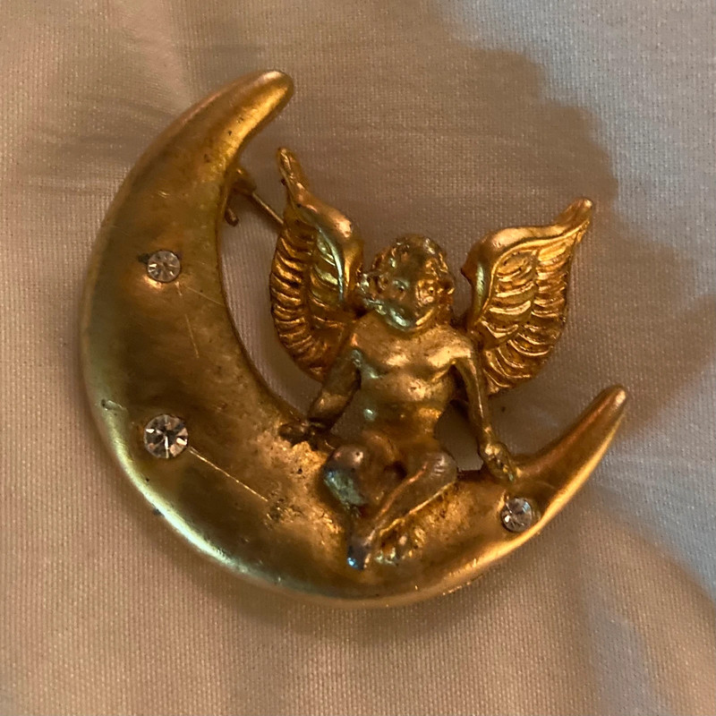 Vintage gold tone cherub on moon brooch 1