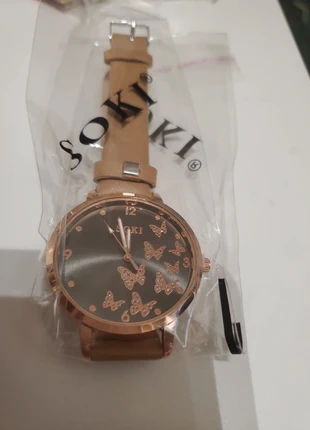 Montre marron, marke: soki, zustand: Neu, mit Etikett, größe: 30–38 mm, 5,00 €, 5,95 € inklusive Vinted-Käuferschutz