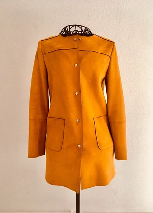 Magnifique veste longue couleur ocre 36 Camaïeu , brand: Camaïeu, condizioni: Ottime, taglia: S / IT 40 / EU 36, €29.90, €32.10 include la Protezione acquisti