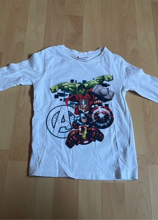 Tee shirt marvel, brand: Marvel, condition: Very good, size: 6 years / 116 cm, €2.00, €2.80 includes Buyer Protection