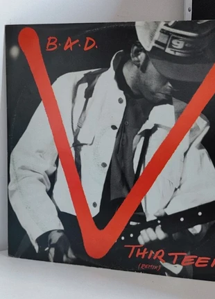 Big audio dynamite - V thirteen / hollywood boulevard, estado: Muy bueno, 6,00 €, 7,00 € Protección al comprador Pro incluida