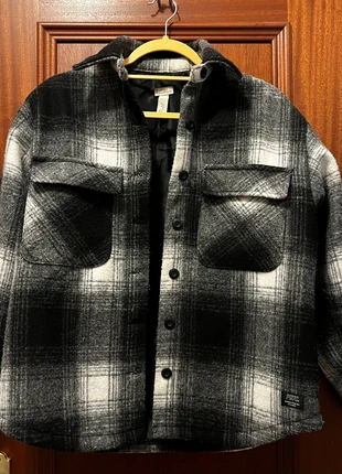 Casaco comprido, Pull&Bear, merk: Pull & Bear, staat: Heel goed, maat: XS / 34 / 6, € 7,50, € 8,58 inclusief Kopersbescherming