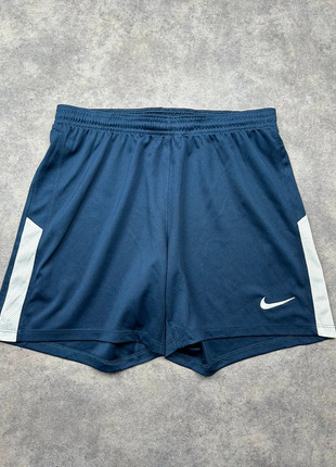 Short Nike | Taille S | Couleur bleu, Marine, marque: Nike, état: Très bon état, taille: S / 36 / 8, 8,00 €, 9,10 € Protection acheteurs (Pro) incluse