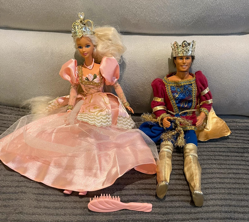 Rare 1997 Rapunzel Barbie and Prince Ken !