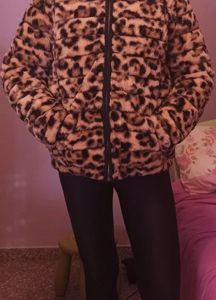 Giacchetto invernale reversibile leopardato , marke: Vingino, zustand: Neu, größe: M / 38 / 10, 20,00 €, 21,70 € inklusive Vinted-Käuferschutz