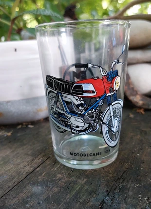 Verre Motobecane 125, marca: motobecane, estado: Muito bom, €4.99, €5.94 inclui Proteção do Comprador