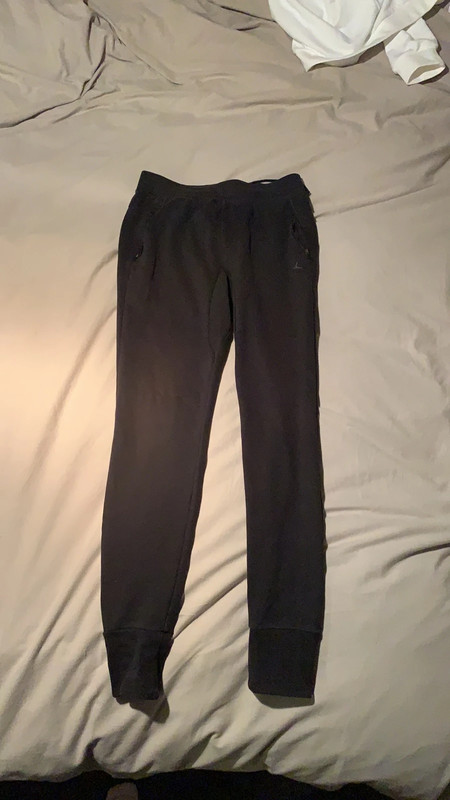 Black skinny trackie bottoms decathlon Vinted