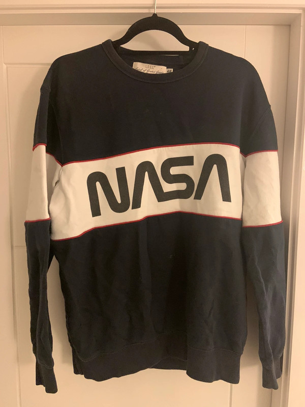 Crewneck h&m nasa cheap black