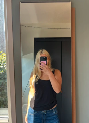 Basic Black Top Thrifted, merk: No Boundaries, staat: Heel goed, maat: L / 40 / 12, € 5,00, € 5,95 inclusief Kopersbescherming