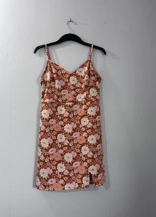 Hollister Light Brown Flowers Mini Dress With Small Slit On The Bottom Size M, brand: Hollister, condition: Very good, size: M / UK 12-14, £9.99, £11.19 includes Buyer Protection