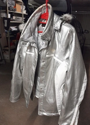 Blouson de ski de marque descente, marque: Descente, état: Très bon état, taille: XL / 42 / 14, 40,00 €, 42,70 € Protection acheteurs incluse