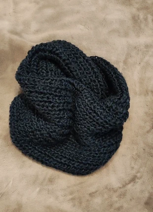 Schwarzer Schlauchschal, marke: New Yorker, zustand: Sehr gut, 1,50 €, 2,28 € inklusive Vinted-Käuferschutz