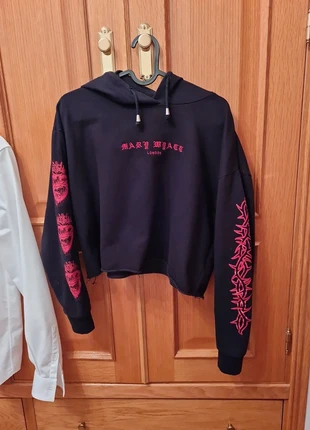 Sudadera cropped negra con capucha Mary Wyatt, marque: Mary wyatt, état: Bon état, taille: XS / 34 / 6, 25,00 €, 26,95 € Protection acheteurs incluse